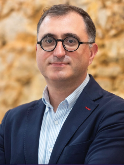 César